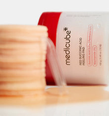 Medicube Red Succinic Acid Peeling Pad 155g 70pads image 3
