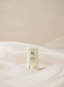 Beauty of Joseon Matte Sun Stick: Mugwort + Camellia (Double Set) 18g x 2 image 6