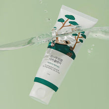 Round Lab Pine Calming Cica Cleanser 150ml image 3