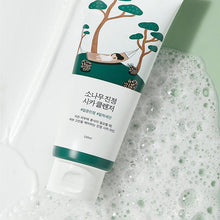Round Lab Pine Calming Cica Cleanser 150ml image 4