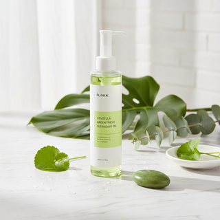 iUNIK Centella Green Fresh Cleansing Oil Lifestyle